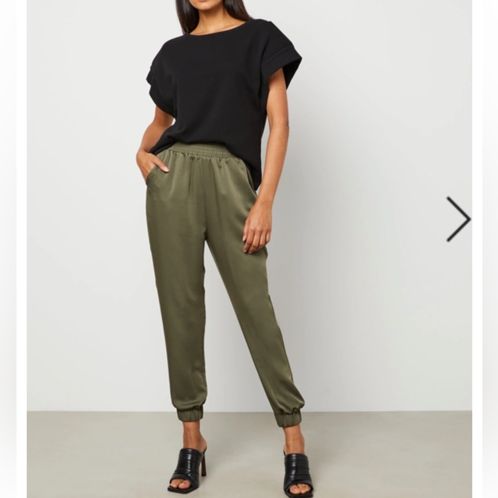 BCBG joggers size L